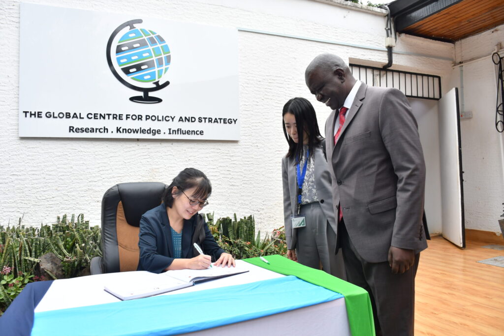 GLOCEPS team of experts and associates led by Dr. K.O. Asembo, PHD – Ag. Executive Director held a consultative meeting with First and Second Secretary Political Section, Ms. Kobayashi Noriko and Ms. Sumire Kobayashi of the Embassy of Japan at its premises. Meeting discussed possible areas of collaboration between GLOCEPS and Japanese Think tanks.